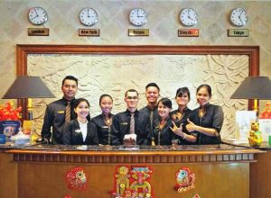 Read more about the article Daniel Somba “Calon Dokter Yang Jatuh Cinta Dengan Dunia Perhotelan”