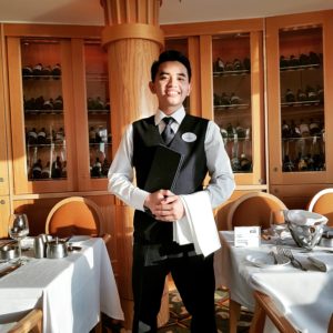 Read more about the article Inspiratif! Sekolah Bertahun-Tahun Sama Yang Cuma Setahun, Ujung-Ujungnya Sama Kok, Buat Cari Kerja, Cari Duit!